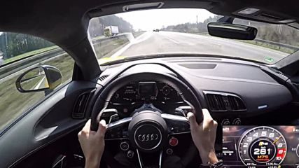 Каране по магистралата с Audi R8 300+km/h.