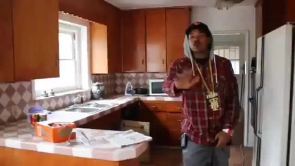 2eleven Feat. Compton Menace- Traphouse