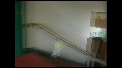 Японски ученици правят анимация с хартиен Марио