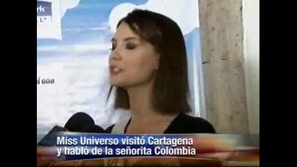 Stefania Fernandez in Colombia 