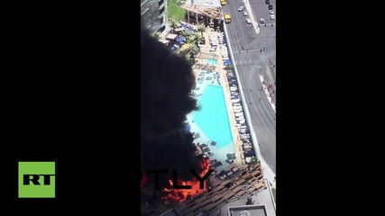 USA: Firefighters extinguish blaze at Las Vegas Cosmopolitan Hotel