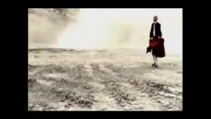 Mtv Mash - Prodigy Vs Enya - Smack My Bitch Up clip
