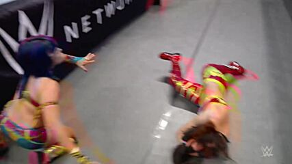 Asuka vs Bayley: Raw, Feb. 5, 2018 (Lucha Completa)