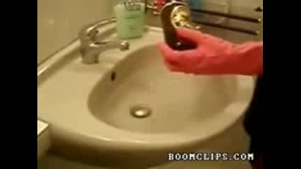 cut bottle with a string