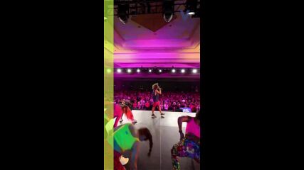 Помните ли Redfoo от LMFAO и хита "Party Rock Anthem"?