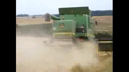 Жътва с комбайн John Deere 9580