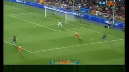 Cristiano Ronaldo vs Messi - Световни Играчи на 2009 Mеси обаче е по - добър
