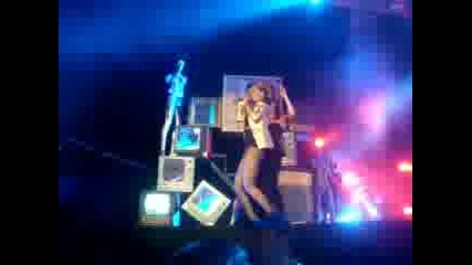 Rihanna Live In Abu Dhabi hard live 