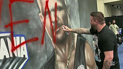 Kevin Owens defaces “Stone Cold” Steve Austin mural: WWE Digital Exclusive, April 1, 2022