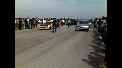ostrovo bmw vs civic.mp4