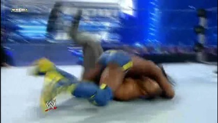 Wwe Smackdown 16.03.12 David Otunga vs Kofi Kingston ( Кофи се Присъединява към Отбор Теди)