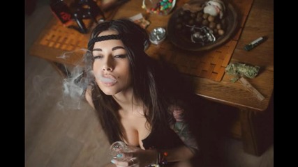 • Vocal House • » Mav feat. Daniela Arnaut - Drugness (dj Tarkan Remix - Radio Edit) «