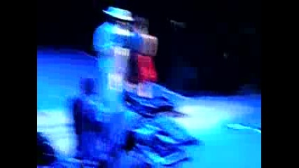 Rihanna Ft. Neyo - Hate That I Love You Live