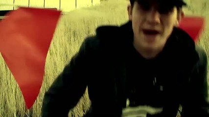 Miley Cyrus Virus Rap (thirty100)( ft Phaya) 
