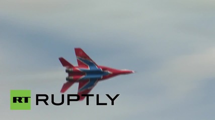 Russia: Aerobatic teams grace the skies in preparation for Army-2015 forum