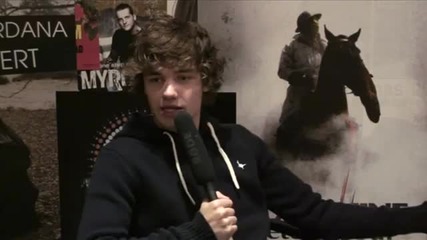 Liam Payne говори за гаджето му, малко танци и разбира се,
