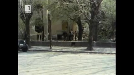 Българският сериал Мъже без мустаци (1989), Пета серия - Тайникът [част 5]