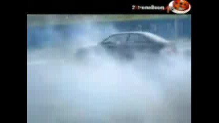 Bmw Drift Vs. Drift С Колело