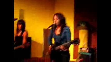 Eyes Set To Kill - Darling Live