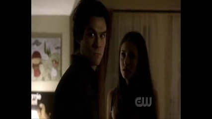 Damon kisses Elena and kills Jeremy 2x01