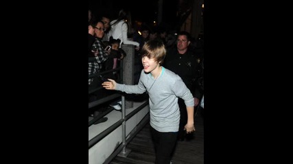 Justin Bieber - Love me