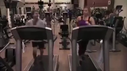 Ето защо не трябва да се забъркваш с момичета!