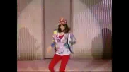 Selena Gomez hip hop dance 