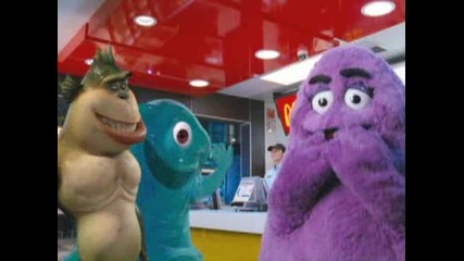 ad mcdonalds monsters aliens 0326 Cn