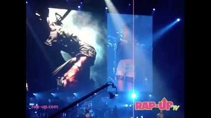 Eminem x Rihanna Perform Live in Los Angeles! 