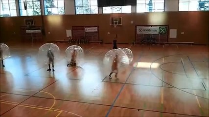 Странен футбол