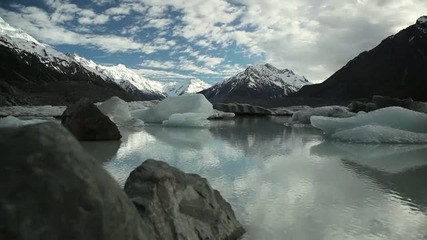Вода и скали в Нова Зеландия 