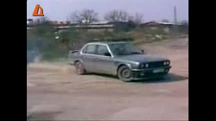 Bmw прави луд дрифт 