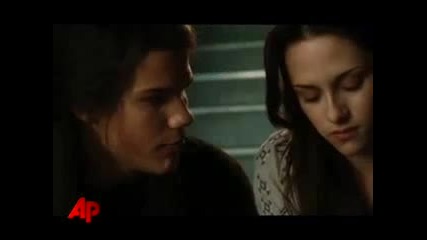 New Moon Rises With World Premiere in L.a. 