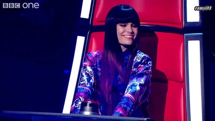 Becky Hill изпълнява песента Perfect - The Voice Uk - Blind Auditions 4 - 14.04.2012.