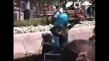 Супер Як Гъфкав Човек