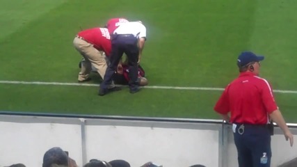 Ronaldinho Up Close and Personal with Fan (chicago Fire Game) 