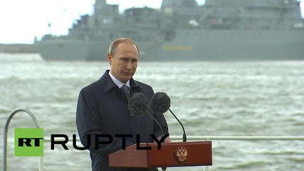 Russia: Putin praises the Navy, calling it 'the pride of Russia'