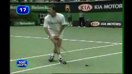 Тенисист Убива Прилеп По Време На Мач