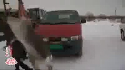 елен отвлича жена пред мъжа и смях хаха 