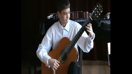 Йосиф свири на първия си концерт.