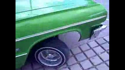 Impala 64 Lowrider Hopping 3