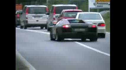 lambo - slight accident near dubrovnik 