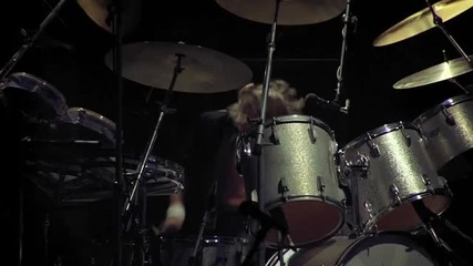 Queen - We Will Rock You [ High Definition ]