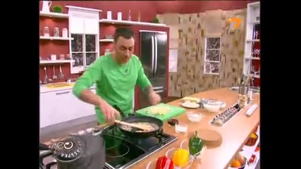 Лео готви лазаня с цикория