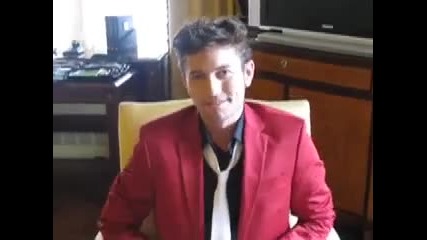 Jackson Rathbone Describes His Cast