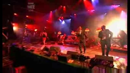 Amy Winehouse - Hey Little Rich Girl Live Glastonbury 2007