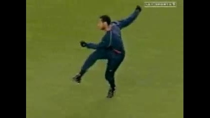 Thierry Henry - Funny Trick
