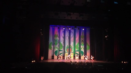 Страхотно изпълнение! Ансамбъл Чинари - Танц с тъпани