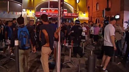 Англиските хулигани пребили полицаи в Марсилия