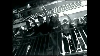 Daddy Yankee - Gangsta Zone ft. Snoop Dogg